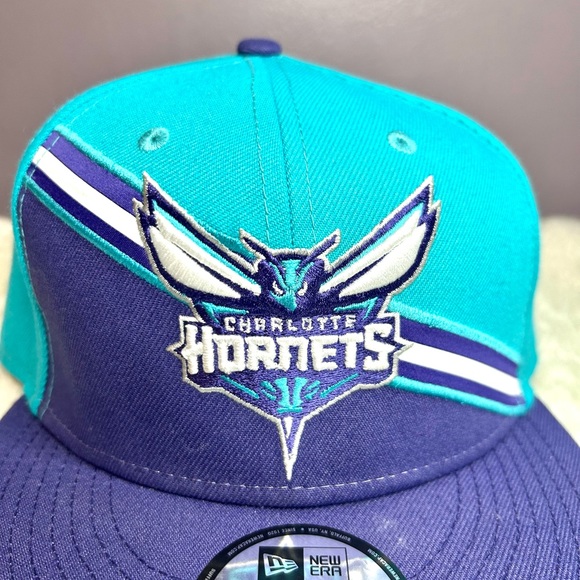 New Era 9Fifty Charlotte Hornets SnapBack Cap Hat Teal/Purple - Picture 2 of 12